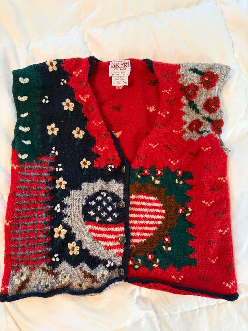 Hand knit wool sweater vest sz M chunky loom embroidered patchwork americana